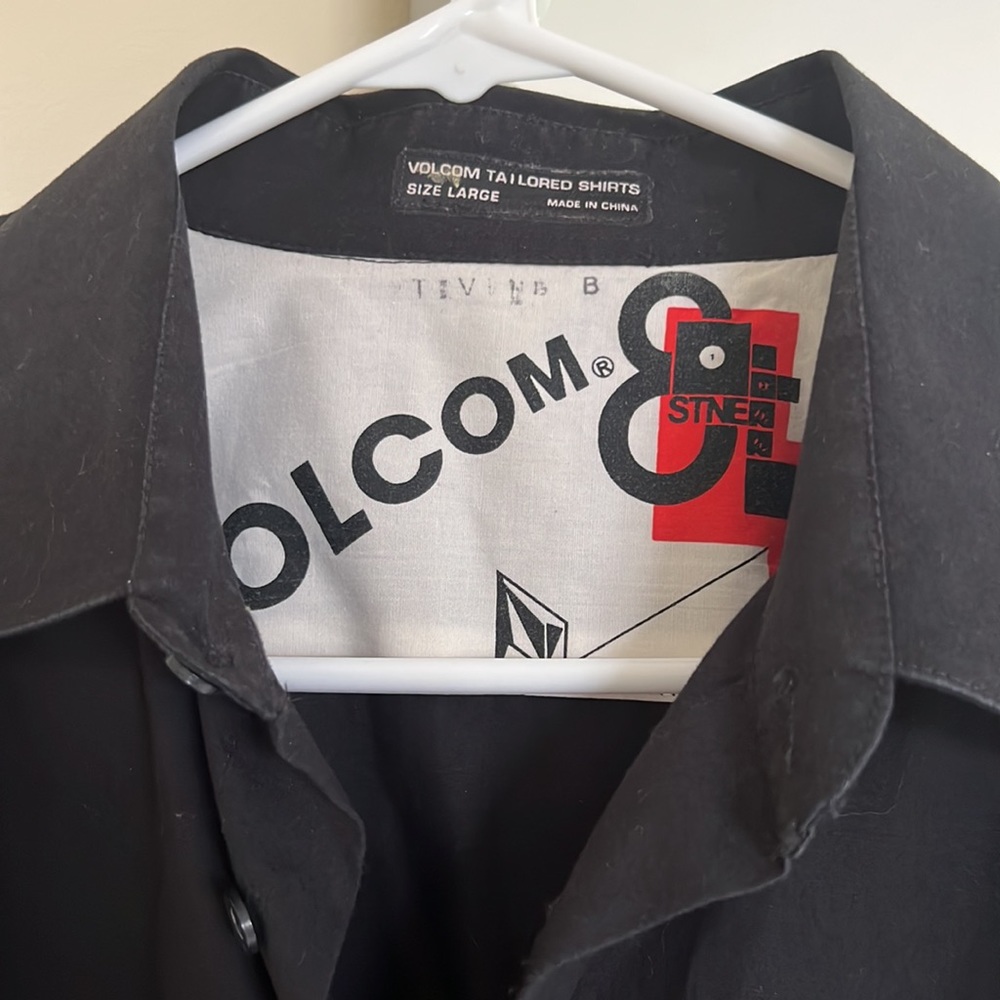 Volcom Black Button Up - image 2